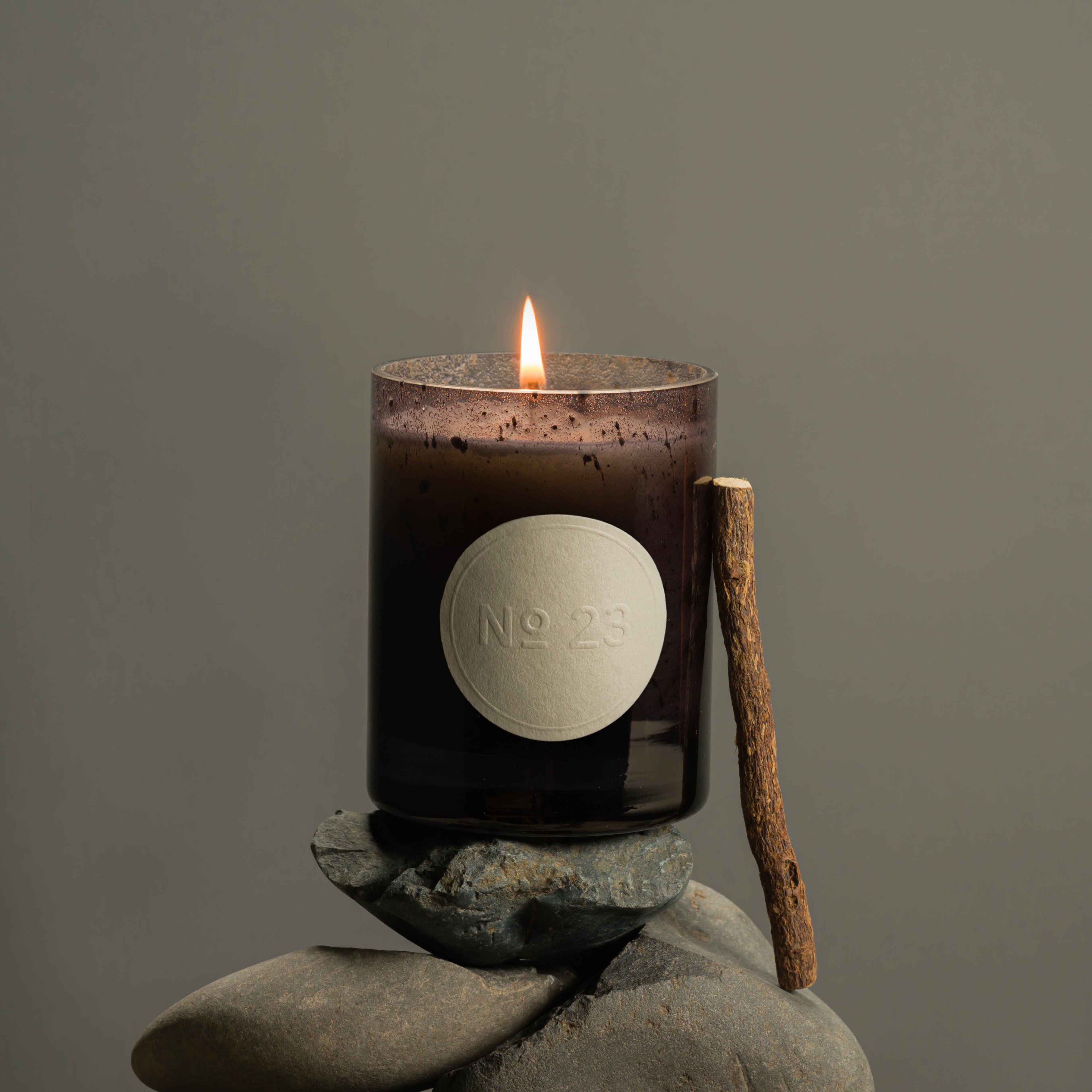 Fischersund No. 23 scented candle in hand-blown glass