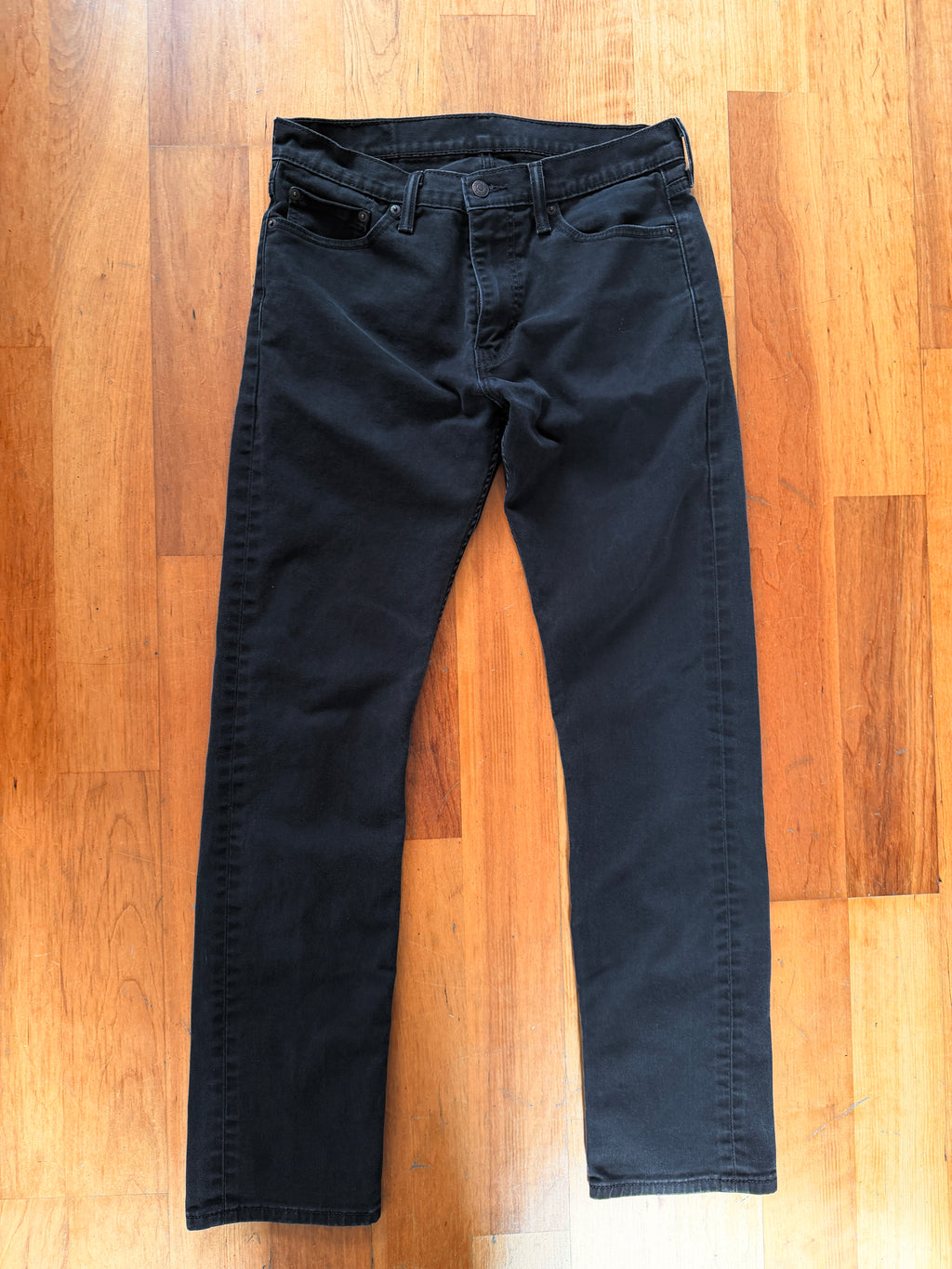 tk uchi. unwashed vintage Levi's — 32/34 Black